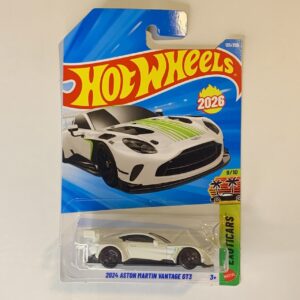 Hot Wheels 2024 Aston Martin Vantage GT3 JJL24