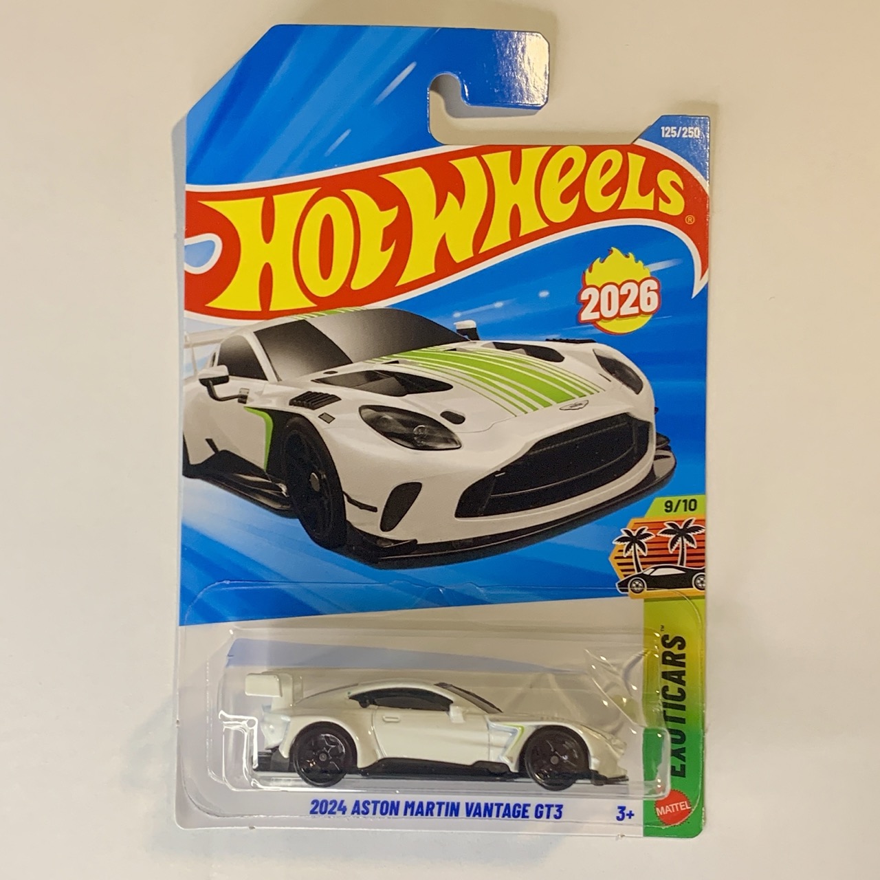 Hot Wheels 2024 Aston Martin Vantage GT3 JJL24