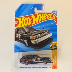 Hot Wheels Nissan Maxima Drift Car JJK53